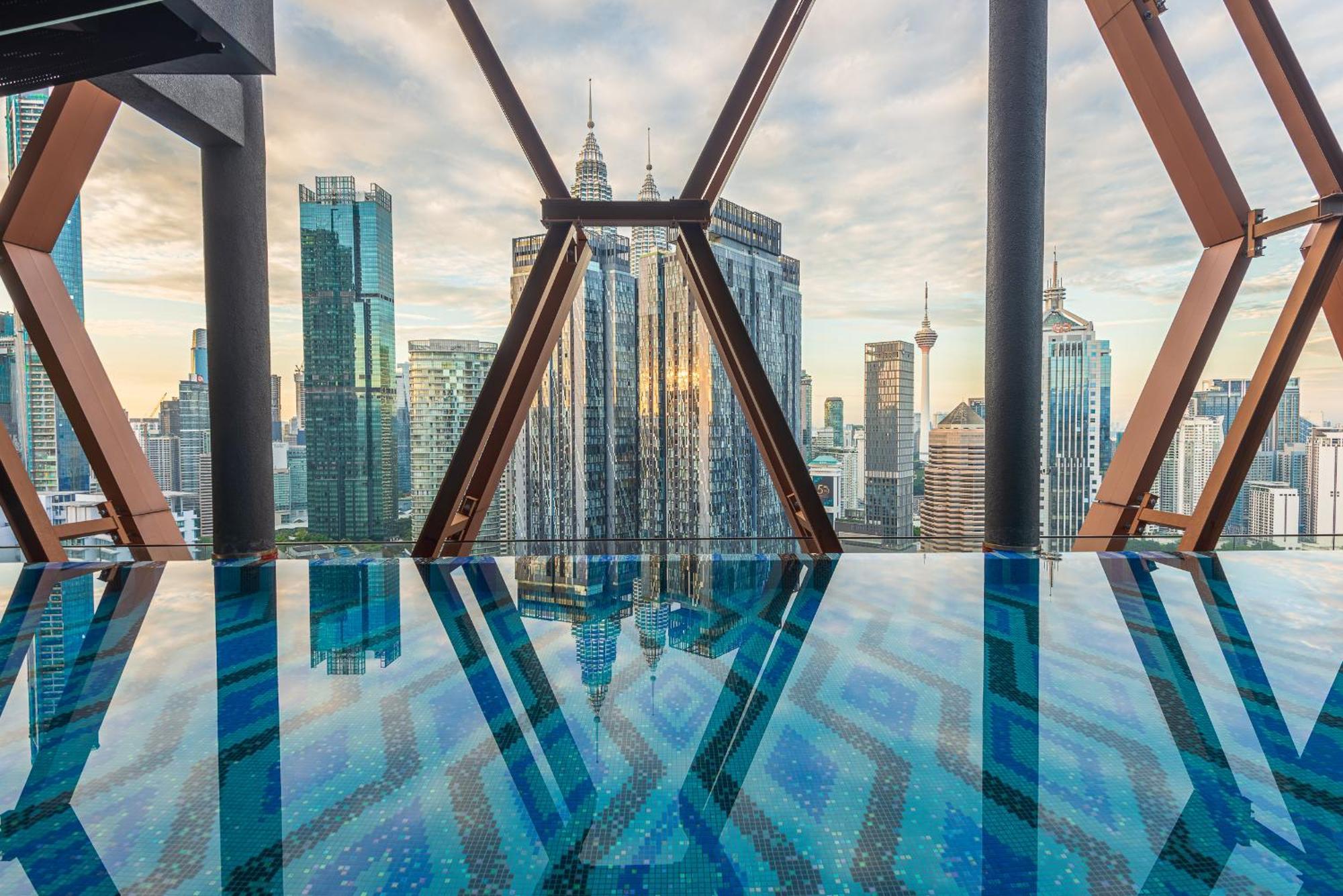Scarletz Suites Klcc By Deko Куала-Лумпур Екстер'єр фото